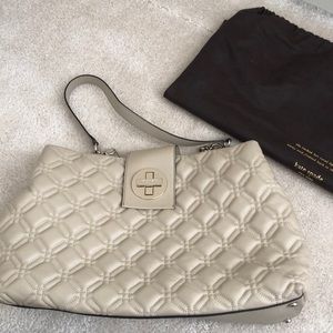Kate Spade handbag (Comes with dust-bag)
